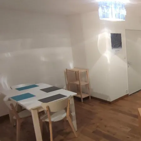 Apartment Le Baco-baco, Face Au Chateau, Avec Parking Nantes