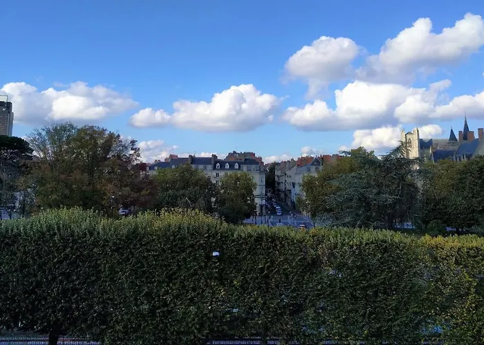 Le Baco-baco, Face Au Chateau, Avec Parking Нант